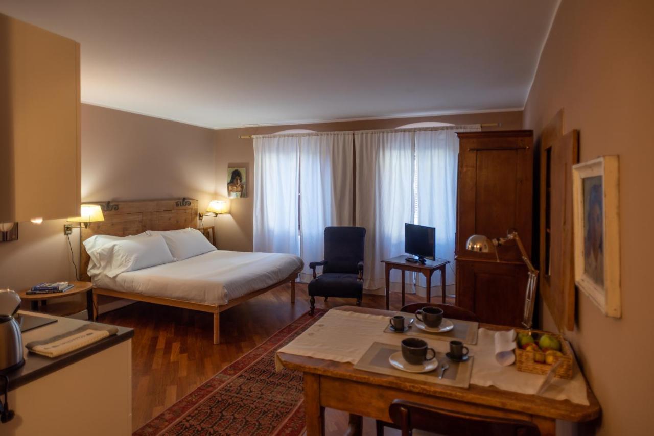 S. Trinita 18, Suites & Rooms Trento Exteriér fotografie