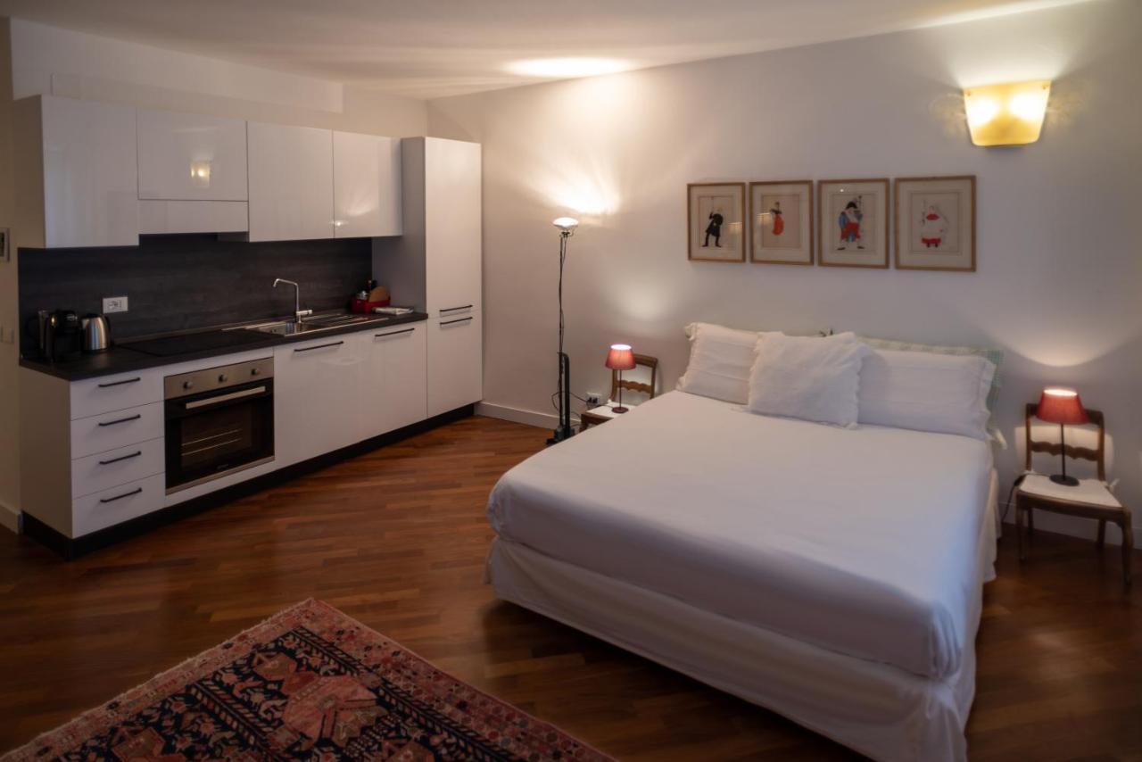 S. Trinita 18, Suites & Rooms Trento Exteriér fotografie
